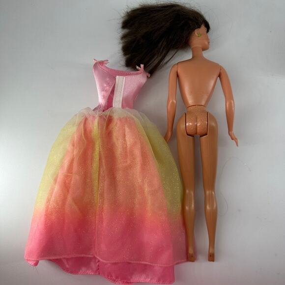 Vintage Barbie in Pink Satin Ombré Gown with Glitter Tulle Skirt Collectible - Picture 7 of 11